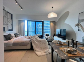 The Smart Concierge - Silverene